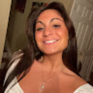 Meet your Posher, Briana